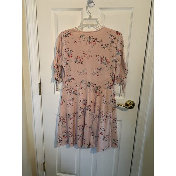 Floral Dress Ruching Tie Front Springtime V Neck Medium Coquette Romantic - Picture 5 of 6